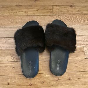Mink Slides Slippers Size 8.5/9